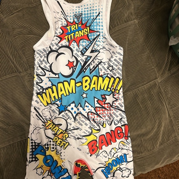 Lot of 3 YXL singlets in good condition. - Picture 8 of 10